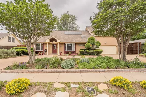 1227 Farnham Ct E, Irving, TX 75062