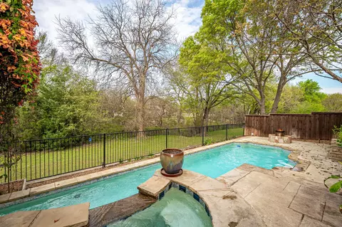 414 Treeline Dr, Mckinney, TX 75072