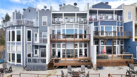 129 Greenway Bnd, Pottsboro, TX 75076