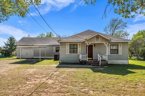 982 N Houston St, Lorena, TX 76655