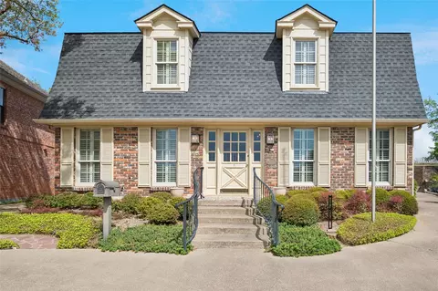 2723 Lawtherwood Ct, Dallas, TX 75214