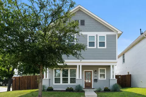 2801 Livingston Ave, Fort Worth, TX 76110
