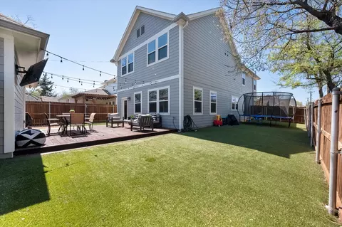 2801 Livingston Ave, Fort Worth, TX 76110