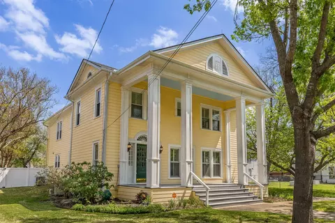 1017 N Woods St, Sherman, TX 75092