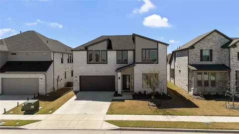576 Silver Springs Ln, Lavon, TX 75166