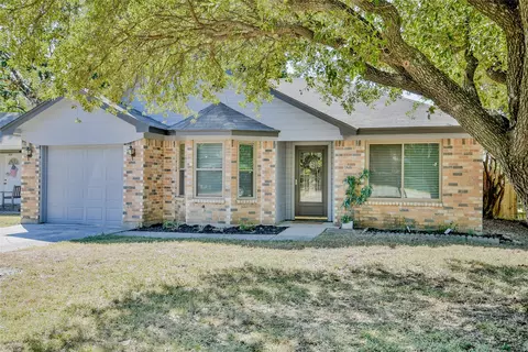 10109 Pack Saddle Trl, Fort Worth, TX 76108