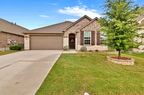 1016 Pinnacle Breeze Dr, Haslet, TX 76052