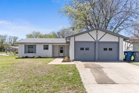 1539 Willowbrook St, Lancaster, TX 75134
