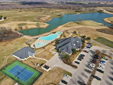2201 Chippewa Hl, Gunter, TX 75058