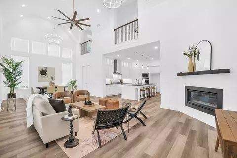 5100 Hedgerow Dr, Aubrey, TX 76227