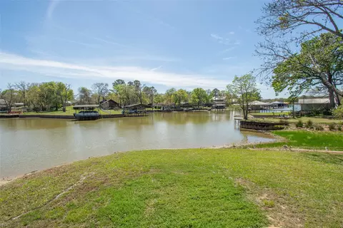 117 Joy Ln, Gun Barrel City, TX 75156