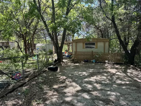 2831 Sycamore Ct, Granbury, TX 76048