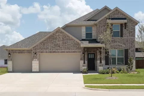 107 Memorial Dr, Forney, TX 75126