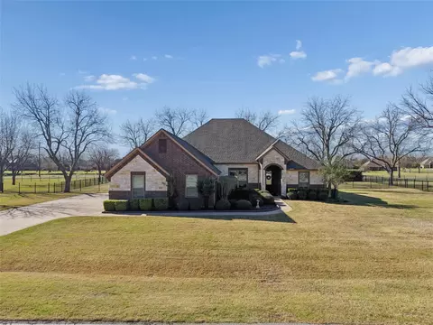 5707 Medinah Dr, Granbury, TX 76049