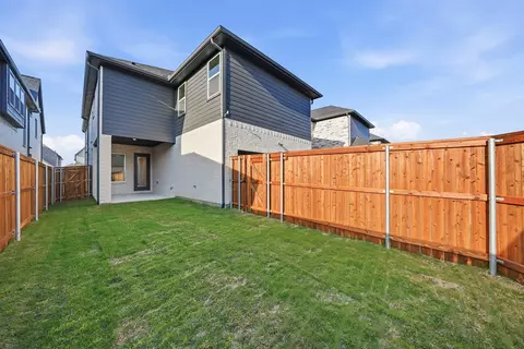 Exterior - 728 Isabel St, Celina, TX 75009 photo 4 of 4