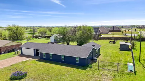 108 Paige St, Weatherford, TX 76088
