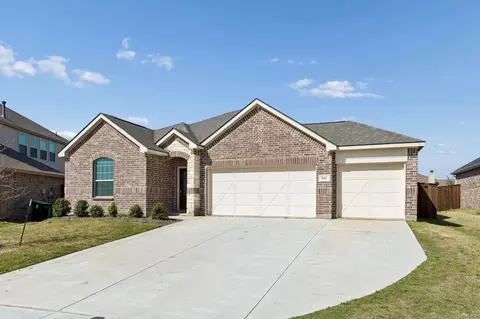 900 Chip St, Little Elm, TX 75068