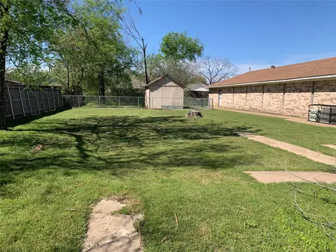 2323 Wilhurt Ave, Dallas, TX 75216