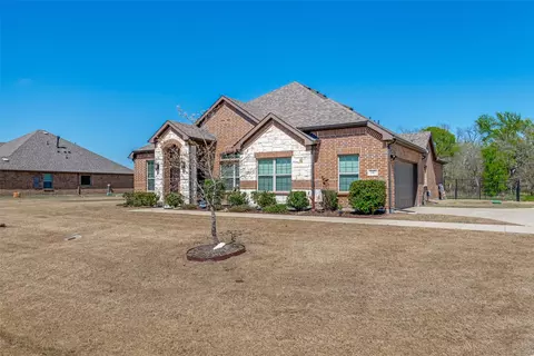 747 Hickory Ln, Royse City, TX 75189