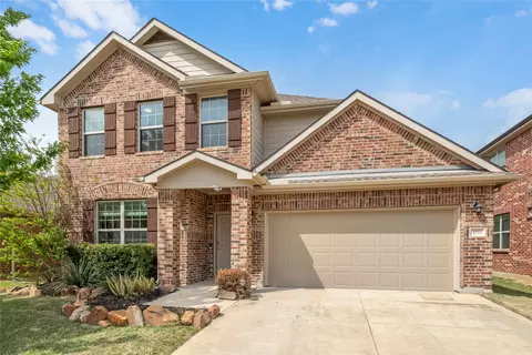 4733 Meadow Green Trl, Fort Worth, TX 76244