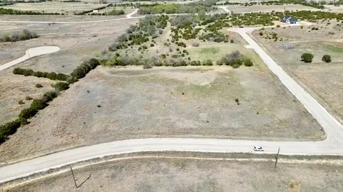 1031 Audrey Valley Ln, Glen Rose, TX 76043
