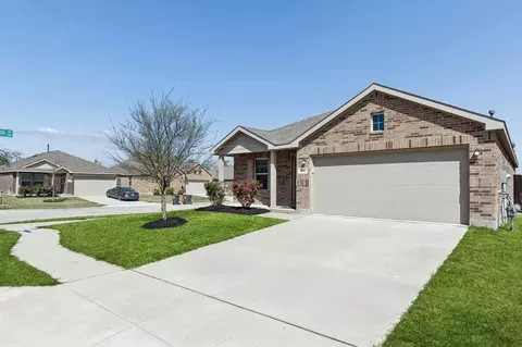 Exterior - 1810 River Crossing Dr, Anna, TX 75409 photo 5 of 6