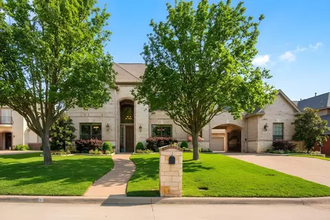 3205 Wildpointe Ct, Mansfield, TX 76063