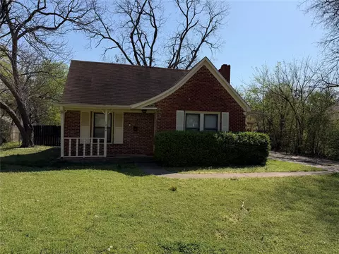 1404 E Tennie St, Gainesville, TX 76240