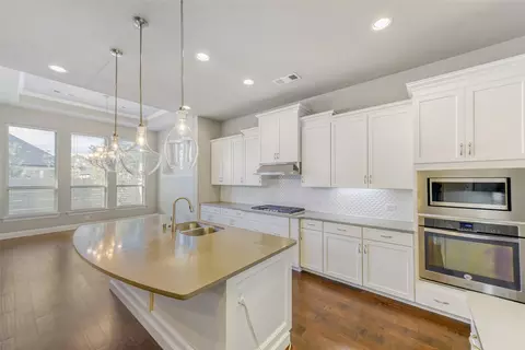 Kitchen - 1121 7th St, Argyle, TX 76226 photo 2 of 3