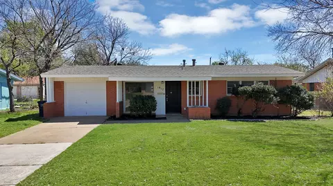 1617 Grantland Cir, Fort Worth, TX 76112