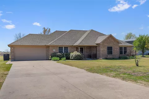 805 Cross Post Ln, Lowry Crossing, TX 75069