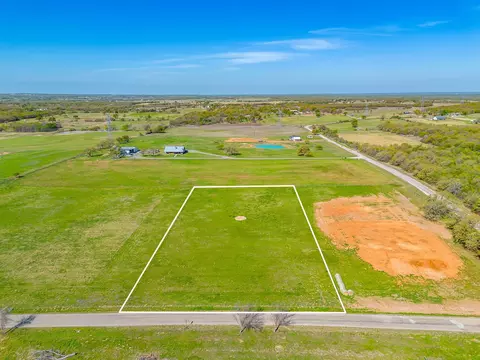 1104 Clover Dr, Poolville, TX 76487