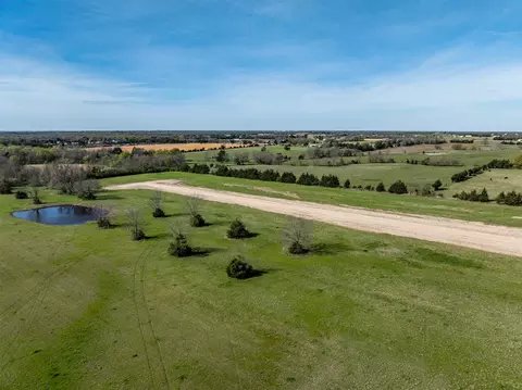 235 Private Road 33263, Sumner, TX 75486 photo 4