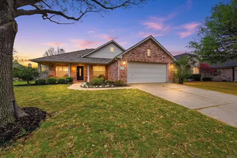 508 Titleist Dr, Mansfield, TX 76063