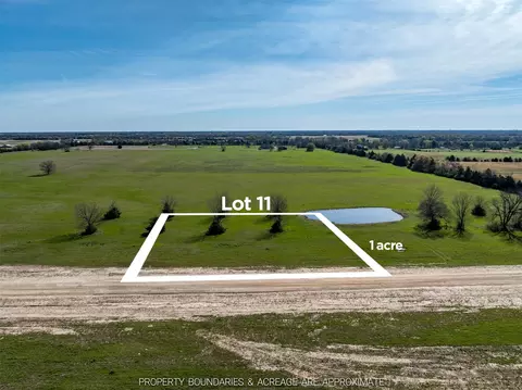 275 Private Road 33263, Sumner, TX 75486