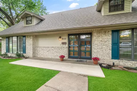 833 Ray Andra Dr, Desoto, TX 75115