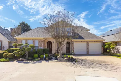 4240 Oak Park Ct, Fort Worth, TX 76109