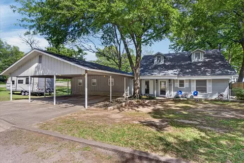 1529 Oak Shore Dr, Tool, TX 75143