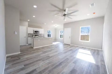 Living - 1032 Springview Ln, Mabank, TX 75147 photo 1 of 1