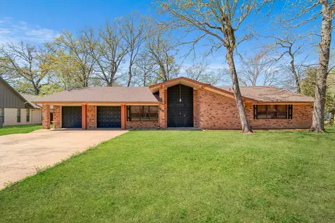 830 39th St SE, Paris, TX 75462