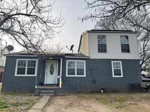 108 N Ellis Ave, Mount Pleasant, TX 75455