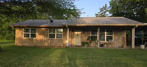 208 Mill St, Lone Oak, TX 75453