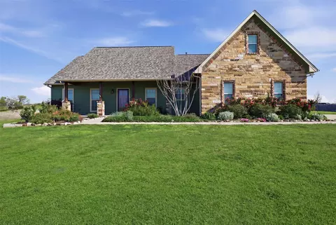 785 Schneider Rd, Howe, TX 75459