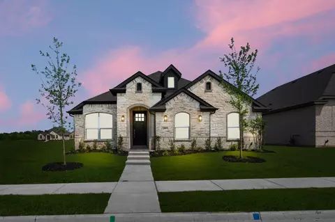 2845 Holstein Dr, Midlothian, TX 76065