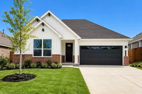 2709 Flycatcher Dr, Denton, TX 76205