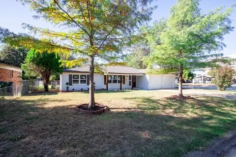 7800 Arnold Ter, North Richland Hills, TX 76180