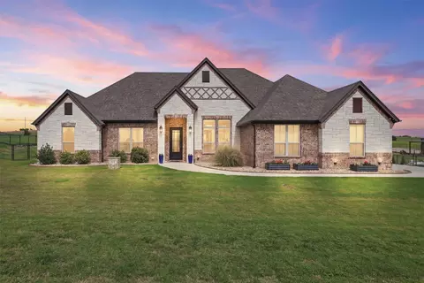 2009 Eagles Ridge Dr, Weatherford, TX 76087