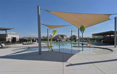 Exterior - 2816 Hawk Dr, Denton, TX 76205 photo 4 of 5