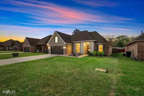 152 Gulfstream Ln, Shreveport, LA 71106