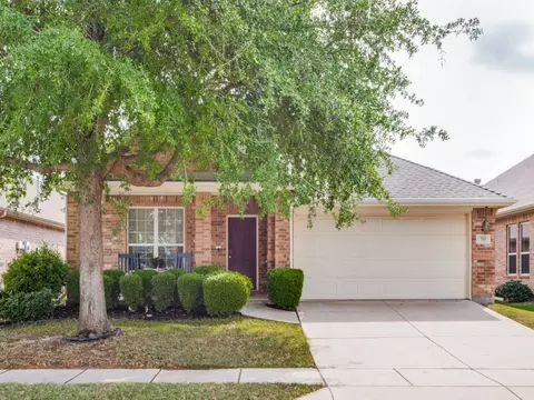 705 Lovebird Ln, Little Elm, TX 75068